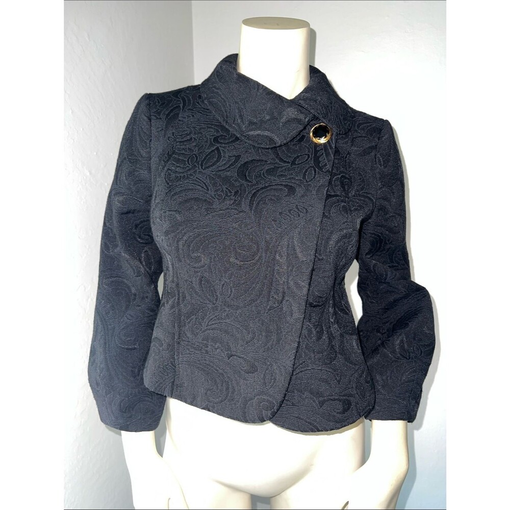Guess Black Textured Cropped Balloon Sleeve Blazer. Size Medium.